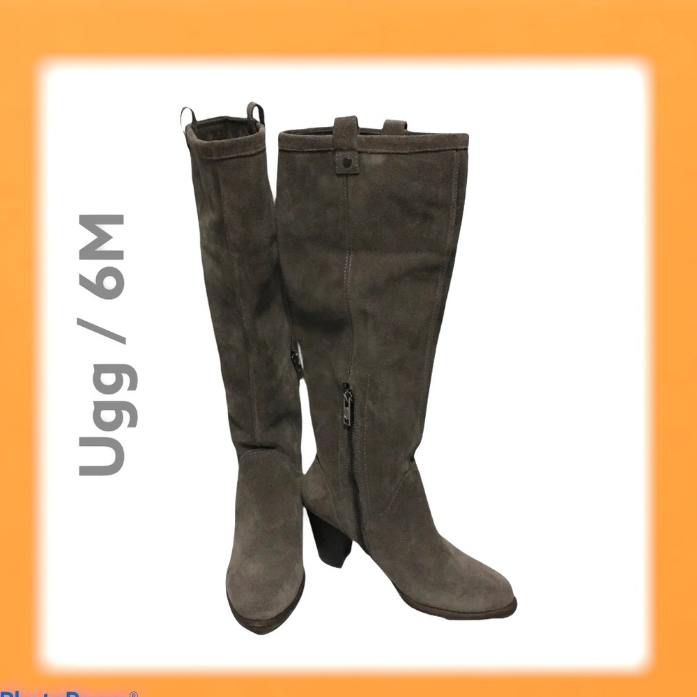 Ugg boots 👢